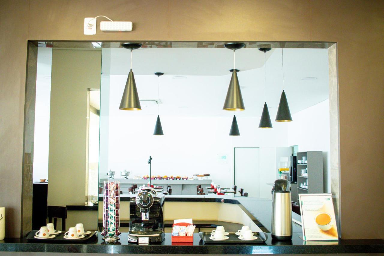 Hotel H2 Congonhas Congonhas  Eksteriør bilde A coffee bar in a hotel