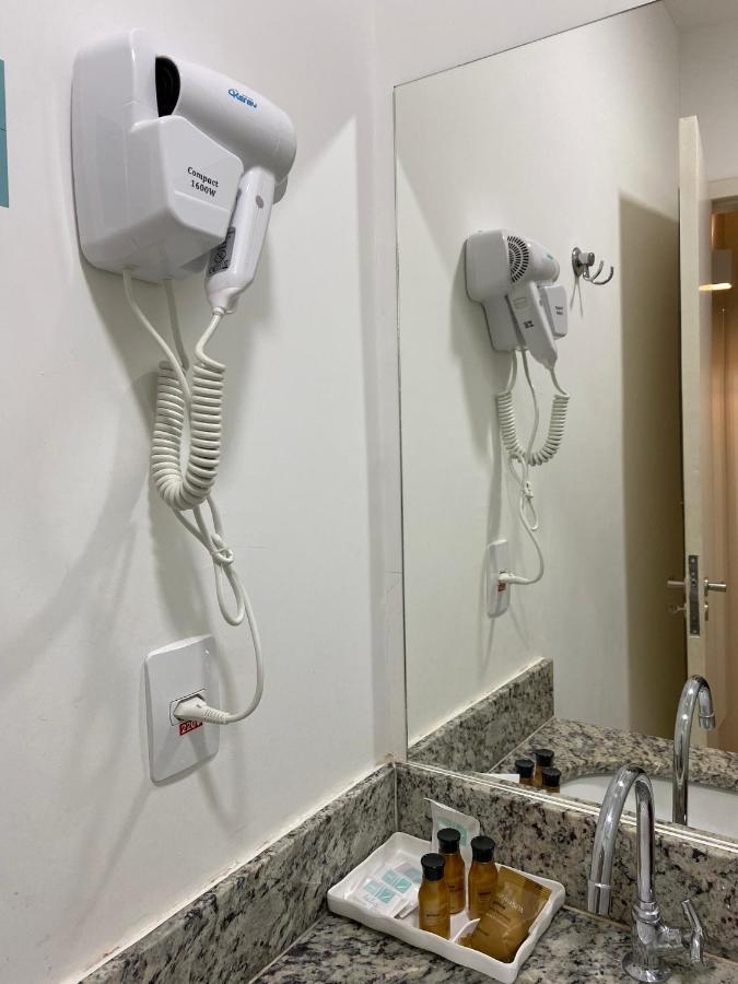 Hotel H2 Congonhas Congonhas  Eksteriør bilde A hair dryer in a hotel room