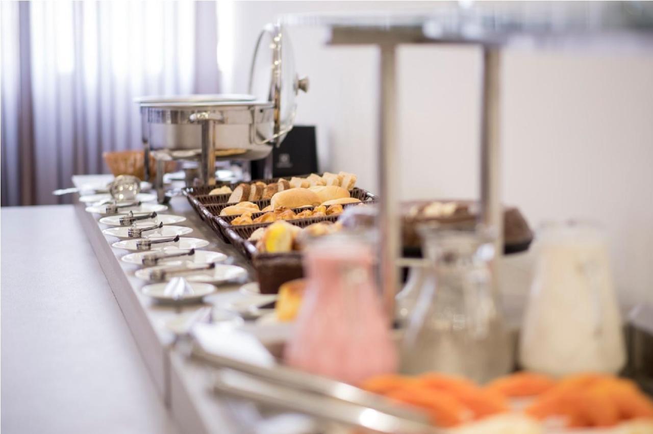 Hotel H2 Congonhas Congonhas  Eksteriør bilde A buffet